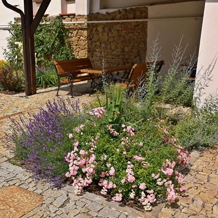 Na Trojmezi, Leopold